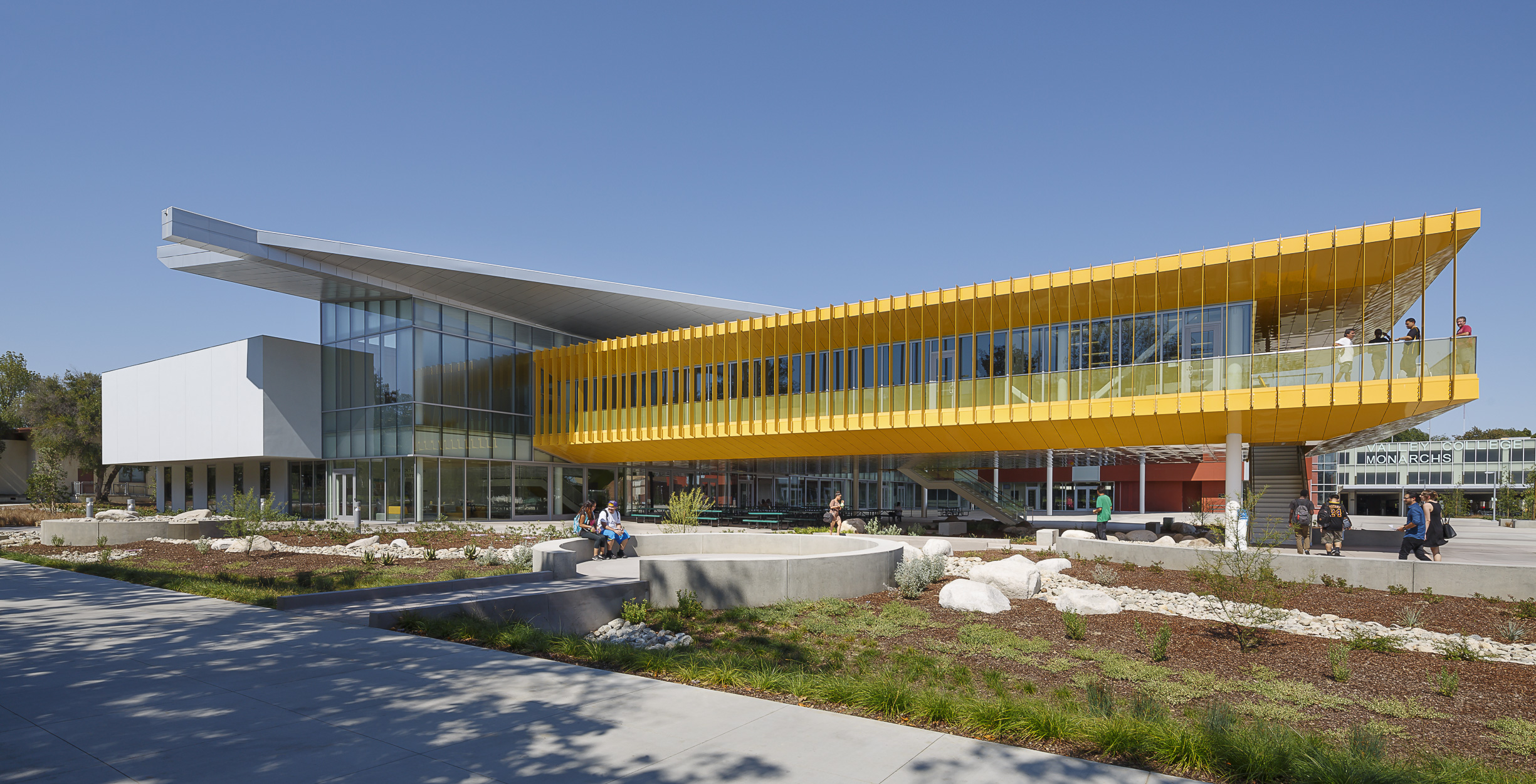 LOS ANGELES VALLEY COLLEGE MONARCHS STUDENT UNION